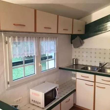 2 Personnes Avec Terrasse/balcon Apartment